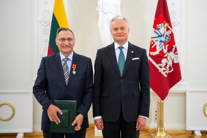 Lietuvos Respublikos prezidento ir teismo eksperto nuotrauka